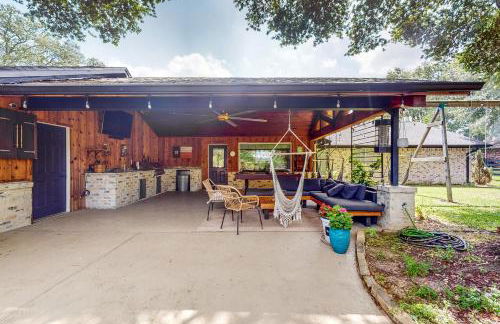 Pool, Hot Tub and Pool Table! Grand Home in Tomball - Foto 31