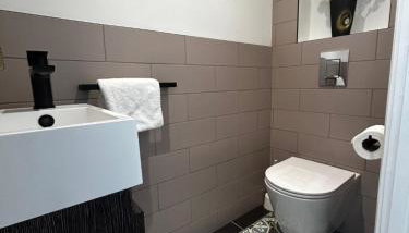 2 bed period cottage sleeps 4 in central Crickhowell - Foto 5