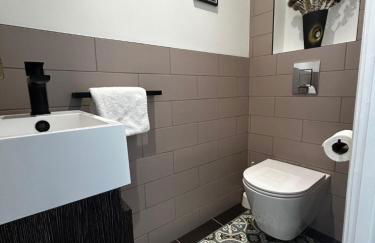 2 bed period cottage sleeps 4 in central Crickhowell - Photo 5