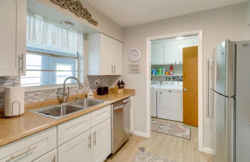 2 Mi to Lake Okeechobee Waterfront Home with Deck! - Foto 7