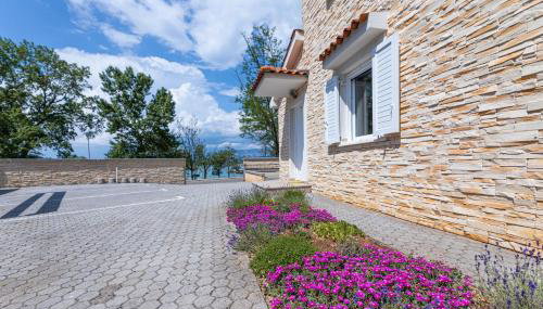 Seafront Maris by EL-PI TOURS - Foto 3