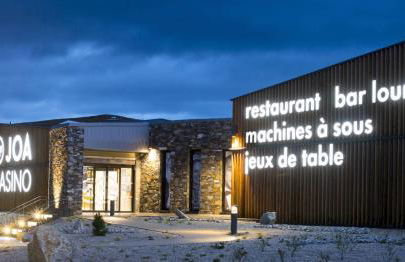 GITE COSY "LE CLAIRBIER" AVEC CHEMINEE ET JACUZZI à St Laurent en Grandvaux - Foto 11