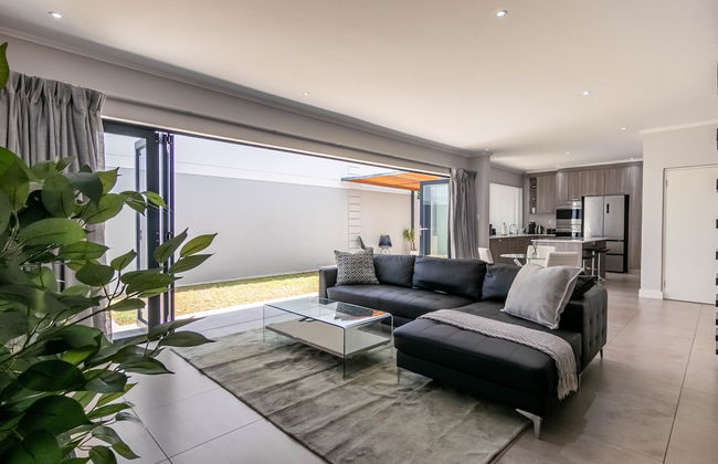 Sandton Smart Home 1 - Foto 24