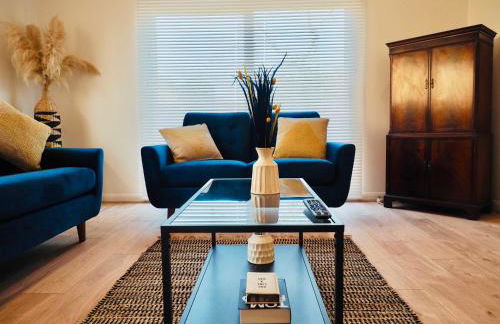 Spacious 3 bedroom Home w Parking in Farnborough - Foto 11