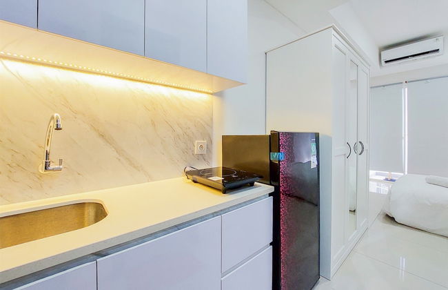 Best Homey And Nice Studio At Pacific Garden Apartment - Photo 7