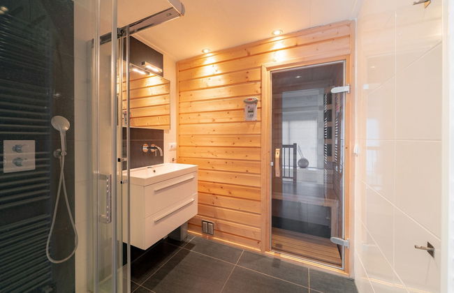 Modern Holiday Home Near Brunssummerheide - Photo 5