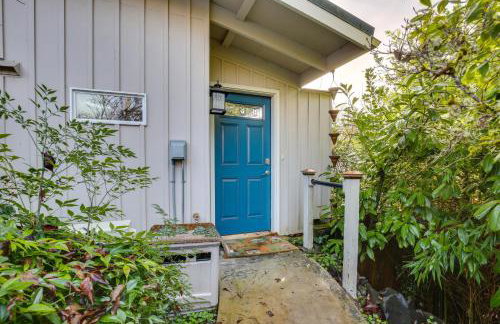 2 Mi to UO Cozy Retreat in Eugene! - Photo 3