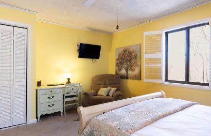 Deck w/ Forest Views, Ping Pong Blue Ridge Mtn Escape Ash Vale by Avantstay - Foto 46