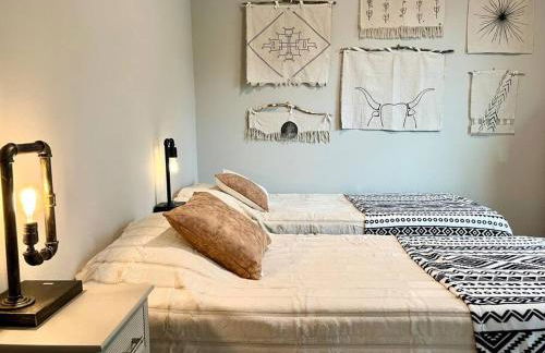 Sweet Stay with fully fenced yard - Foto 8