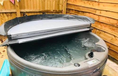 Country Lodge Retreat - Photo 20