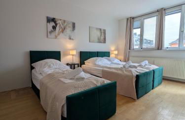 Munich Large Apartment 145 qm and 5 Bedrooms with Roof Terrace in centrally located 1 to 14 Guests - Foto 26