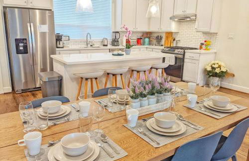 TMC 3-Story Townhome FREE EV Charge - Foto 2