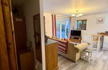 St Catherines, Winterborne Lodge - Photo 45