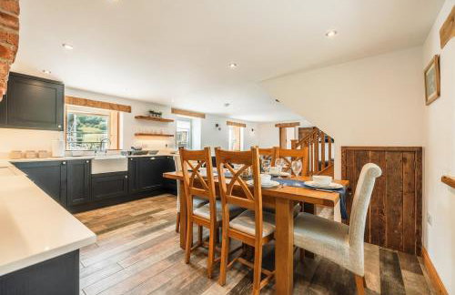 Riverside dairy in the Peak District national park - Foto 8