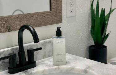 SW Florida Luxury Modern Retreat, King Bed Suite , Close to Beaches / Golfing / Fishing / Air Ports , 2023 Built - Foto 33