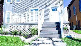 Group Friendly 6BR Near Aquarium & Niagara Falls - Foto 2