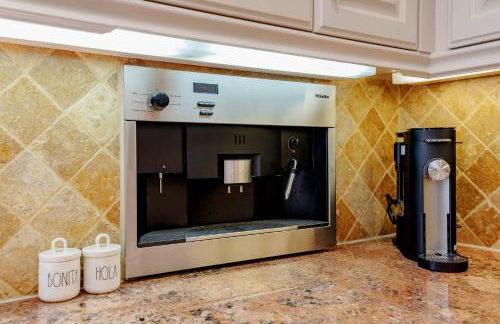 Cozy Home with Pool and Jacuzzi Minutes from Universal Studios - Foto 16