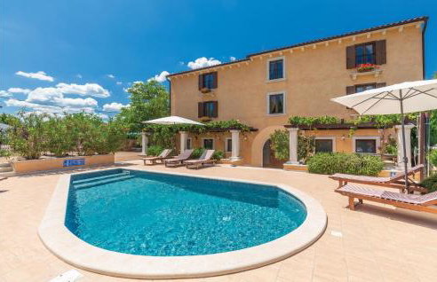 Cozy Home In Tinjan With Wifi - Foto 9