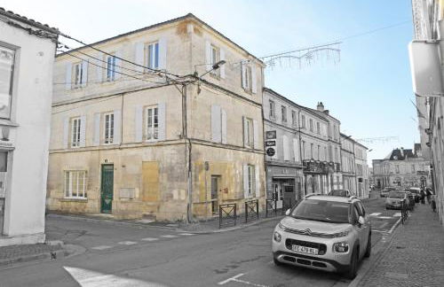 T2 de 55m2 avec toit terrasse, hyper centre, wifi, draps, savons et serviettes fournis - Foto 13