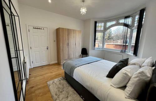 No1 Lux Apartment Nuneaton with Gated, Private Parking - Foto 21