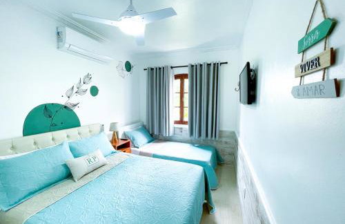 Recantos Pinheiros - Casa inteira, até 15 hóspedes - Piscina privativa, sinuca, ar condicionado e TVs nos 4 quartos - Condomínio Orla 500, lado praia - Unamar, Cabo Frio-RJ - Foto 35