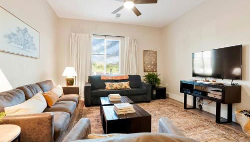 Heart of Gold-en - Walk Everywhere -Close to Red Rocks - Photo 2