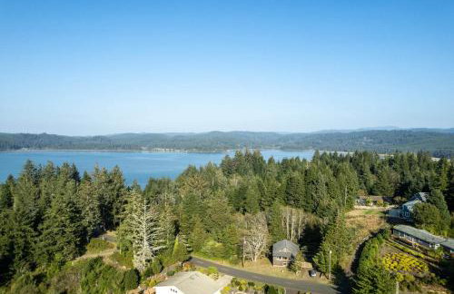 Bay and Horizon Views! Crabbing and Fishing Close By! Hilltop Heights - Foto 34