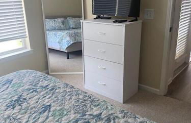 Coastal Condo with pool, minutes from beach - Foto 21