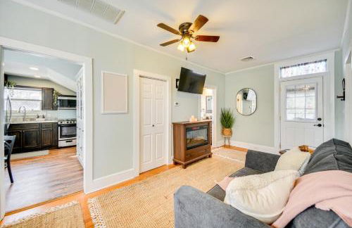 Family-Friendly Main St Gloucester Apt with Balcony! - Foto 7