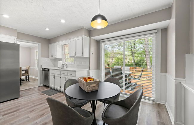 Beautiful Newly-renovated Home in Indian Hills - Foto 8