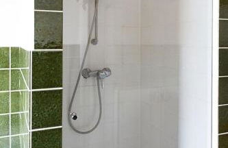 Stilvolle Altbauwohnung in zentraler Lage - Foto 11