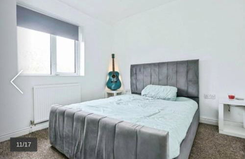 2 Bed Terrace House with modern touch - Foto 3
