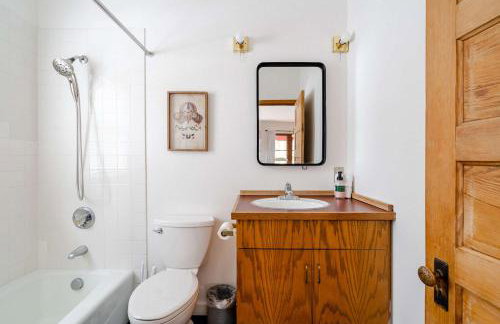 Stay Portland - 3BR Craftsman - Vintage Charm - Great Location - Foto 21