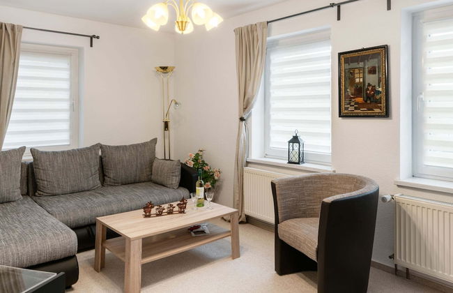 Serene Holiday Home in Naumburg near River - Foto 12