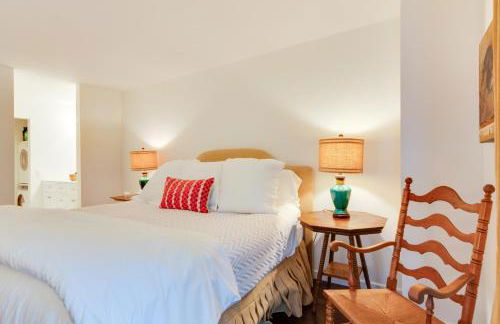 High-End Sapphire Retreat on Fairfield Lake! - Foto 12