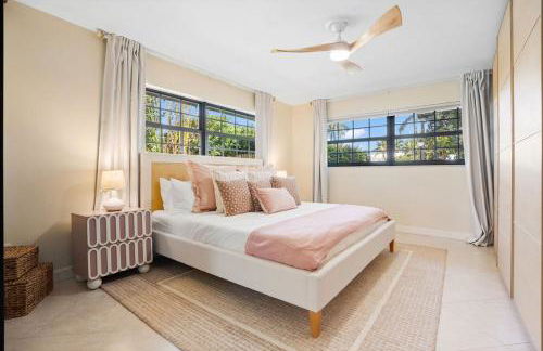 The Coastal Duo Escape - Foto 66