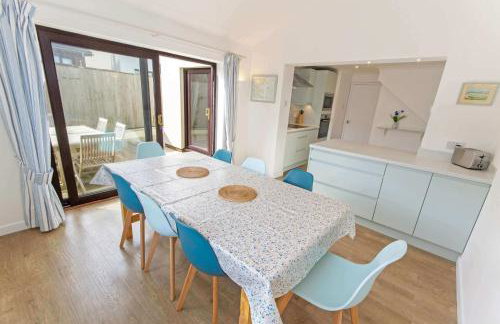 Rockpool Sleeps 8 Seaside Retreat Walk to Beach - Foto 3