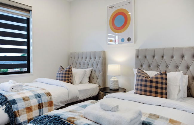 Central Oasis Townhouse with Parking - Photo 9