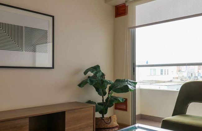 w Great 1BR With Balcony in Luxurious Building - Foto 8