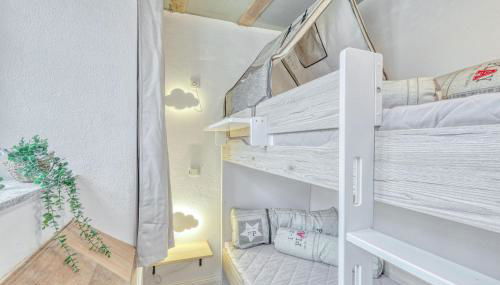 Gorgeous Home In Irrhausen With Wifi - Photo 5