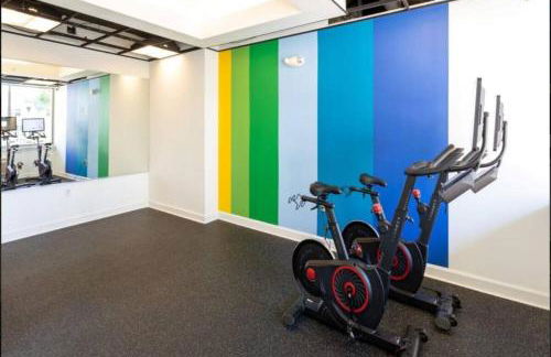 Cozy Suite at Towson Center - Foto 20