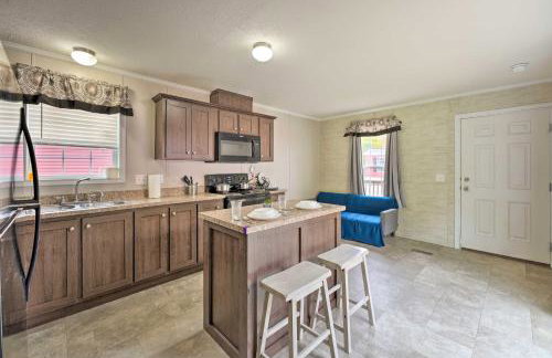 Cassopolis Cabin, Private Deck and Lake Access! - Foto 11