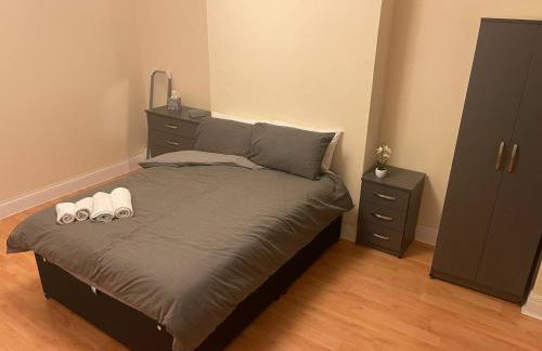 Hendon Home - Photo 17