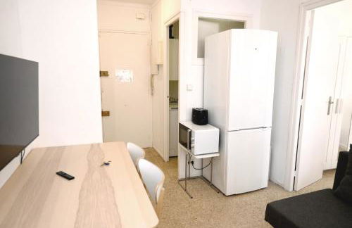 Homenfun Barcelona Park Güell - Photo 33