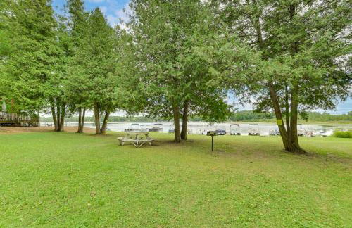 Lupton Cabin Near Lake and Trails - Fire Pit and More! - Foto 28