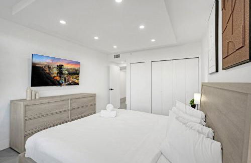 Bright 3BR 3BA Condo with Stunning Bay Views in Oceanfront Complex 820 - Foto 11