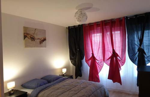 Grand F3 CONFORTABLE 5 mn de Paris et proche Disneyland - Foto 11