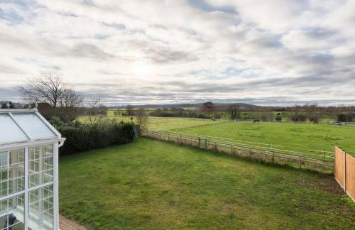 Spacious 5 Bed & Hot Tub Sleeps 12, near Stratford upon Avon - Foto 39