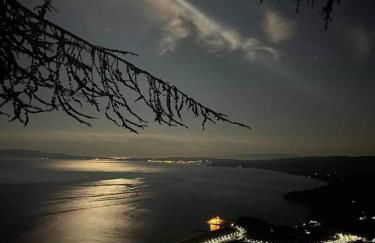 S&J Luxury Apartments - Photo 18