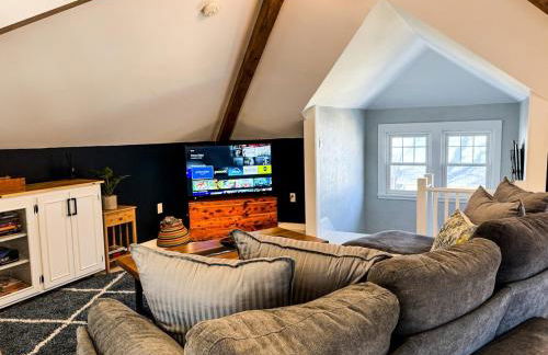 CRAFTSMAN UPSTAIRS with impressive attic! - Foto 14